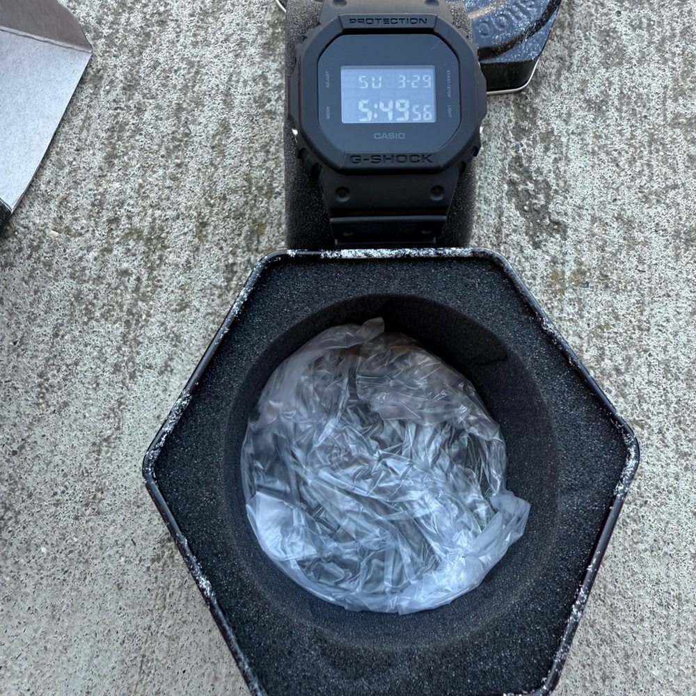 G-Shock Digital Sport Watch - Black - Picture 3 of 5